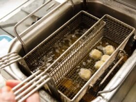 How to Clean a Commercial Deep Fryer